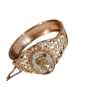 1960s Vintage Filigree Victorian Revival Gold Intaglio Lucite Cameo Bracelet